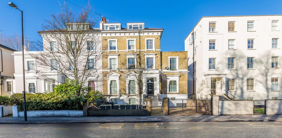 			Studio Apartment, 1 bath, 1 reception Studio			 Camden Road, Tufnell Park